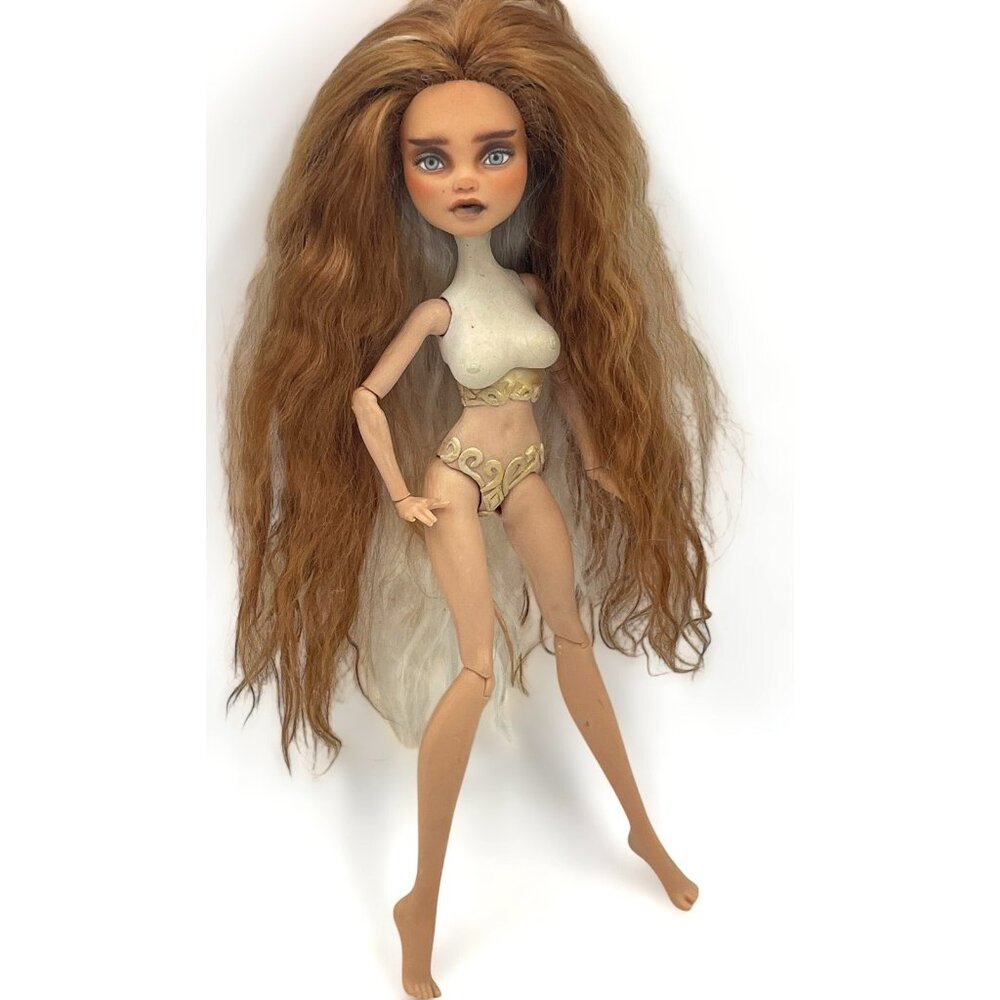 Custom Monster High Doll OOAK HYBRID with Ever After High Body By Liskaooak - Picture 5 of 9
